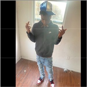 Meet your Posher, Elijah